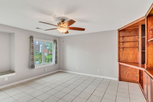 201 Dandridge Dr, Franklin, TN 37067