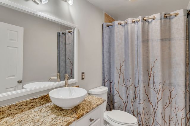 201 Dandridge Dr, Franklin, TN 37067