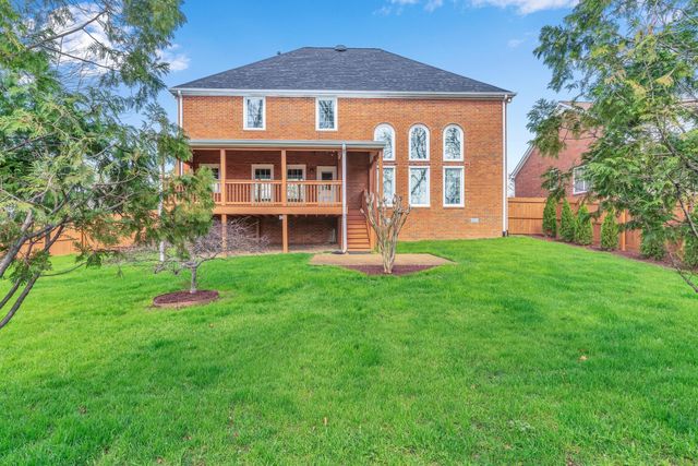 201 Dandridge Dr, Franklin, TN 37067