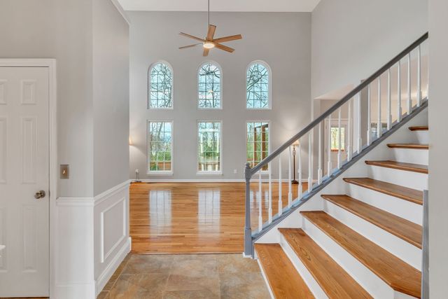 201 Dandridge Dr, Franklin, TN 37067