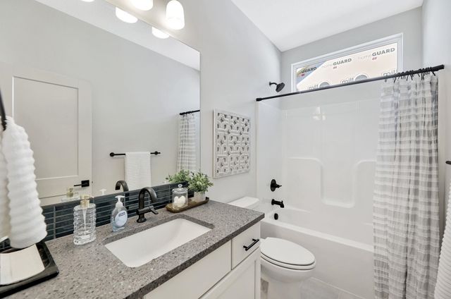 3247 N Bedford St, Wichita, KS 67226