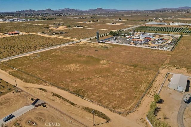 13915 Joshua, Apple Valley, CA 92307