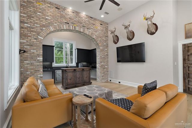 9200 N Taylor Road, Mcallen, TX 78504