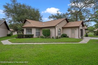 6736 Oak Cluster Circle, Spring Hill, FL 34606