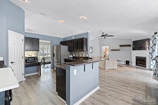 513 Sandy Oak Dr, Pensacola, FL 32506