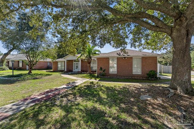 513 Sandy Oak Dr, Pensacola, FL 32506