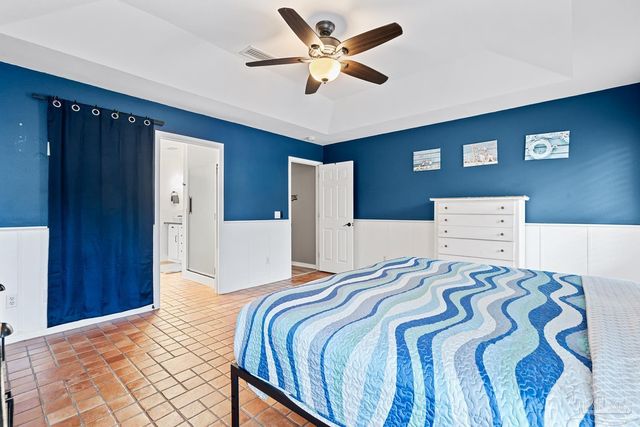 513 Sandy Oak Dr, Pensacola, FL 32506