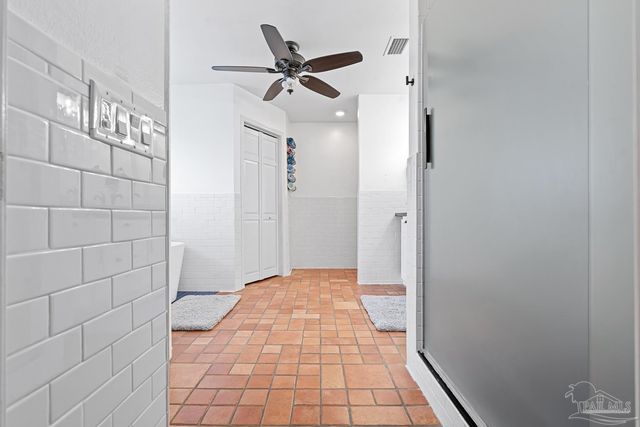 513 Sandy Oak Dr, Pensacola, FL 32506