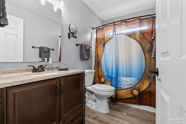 513 Sandy Oak Dr, Pensacola, FL 32506