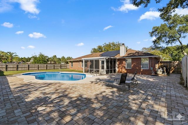 513 Sandy Oak Dr, Pensacola, FL 32506