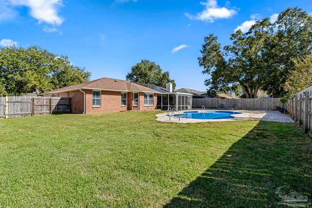 513 Sandy Oak Dr, Pensacola, FL 32506