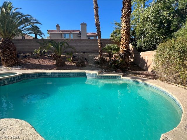 9448 Navy Blue Court, Las Vegas, NV 89117
