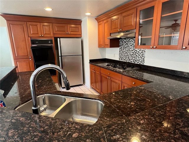 9448 Navy Blue Court, Las Vegas, NV 89117