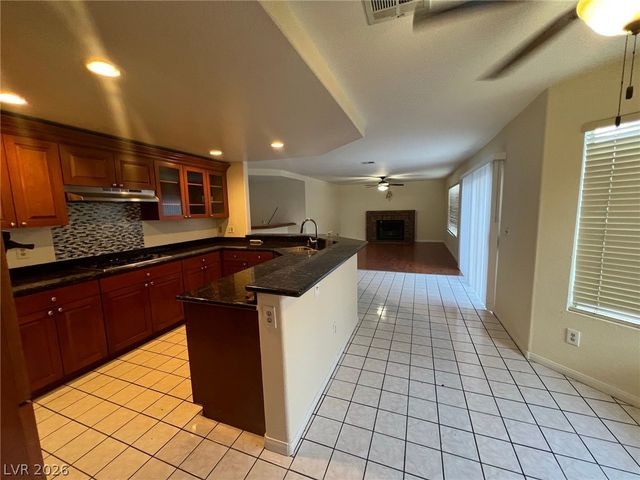 9448 Navy Blue Court, Las Vegas, NV 89117