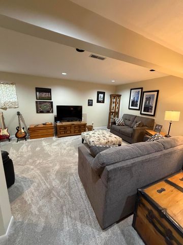 4006 Nob Hill Drive, Fort Thomas, KY 41075