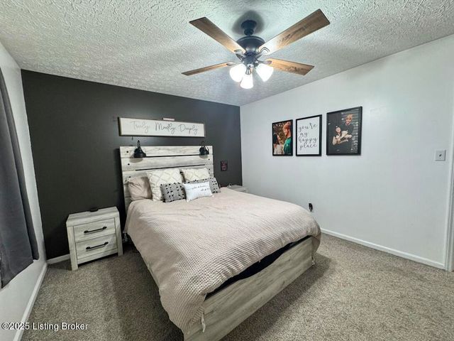 124 Texas Ave, Mt Washington, KY 40047