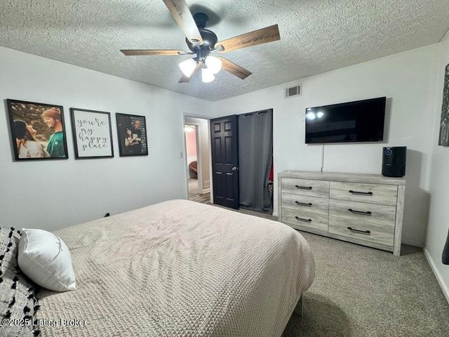 124 Texas Ave, Mt Washington, KY 40047