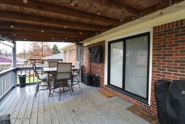 124 Texas Ave, Mt Washington, KY 40047