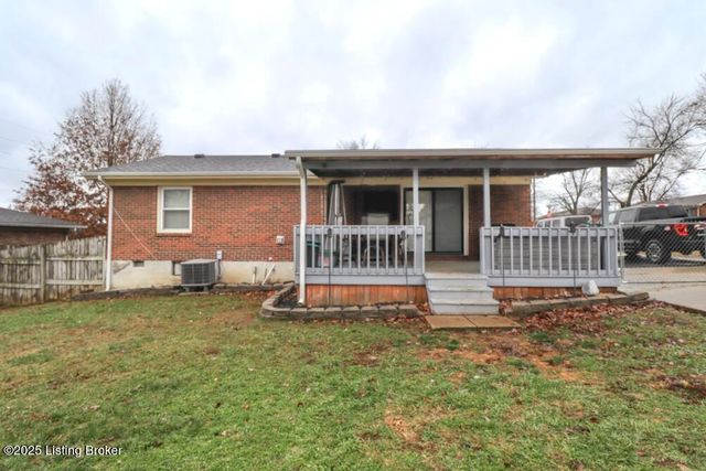 124 Texas Ave, Mt Washington, KY 40047