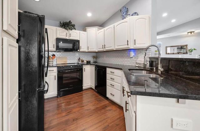 422 Breezewood Court, Ludlow, KY 41016