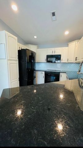 422 Breezewood Court, Ludlow, KY 41016