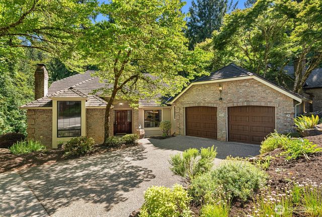 2815 NW Pine Cone Drive, Issaquah, WA 98027