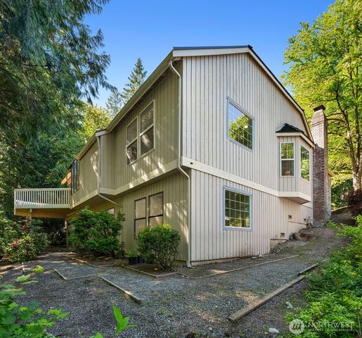 2815 NW Pine Cone Drive, Issaquah, WA 98027