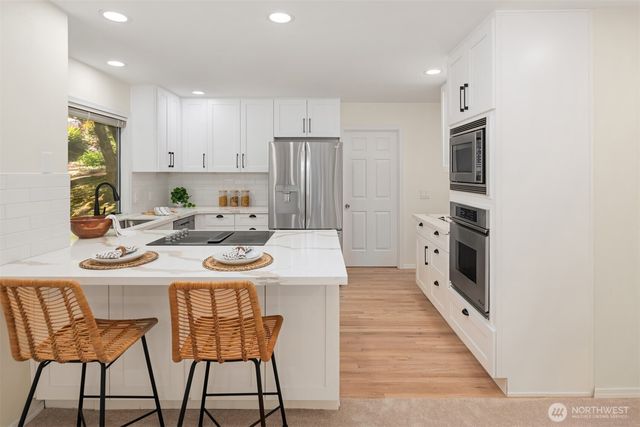 2815 NW Pine Cone Drive, Issaquah, WA 98027