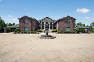 6223 Valleyfield Drive, Salem Township, MI 48170