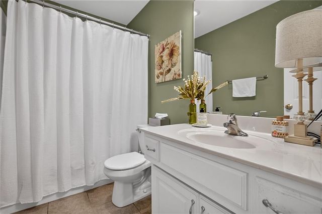 16222 W 157th Terrace, Olathe, KS 66062