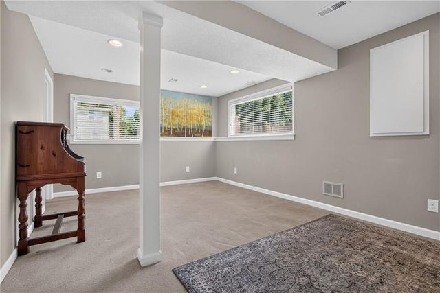 16222 W 157th Terrace, Olathe, KS 66062