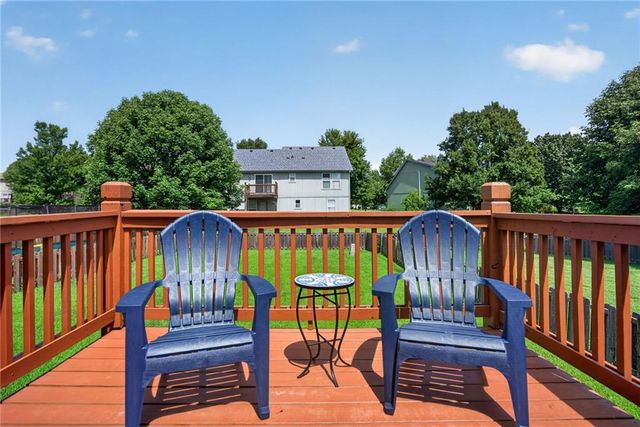 16222 W 157th Terrace, Olathe, KS 66062
