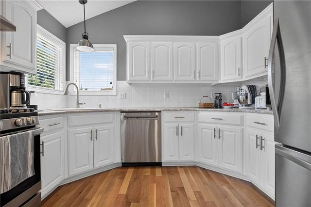 16222 W 157th Terrace, Olathe, KS 66062