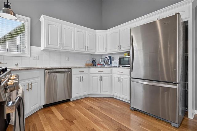 16222 W 157th Terrace, Olathe, KS 66062