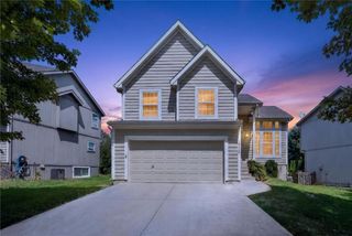 16222 W 157th Terrace, Olathe, KS 66062