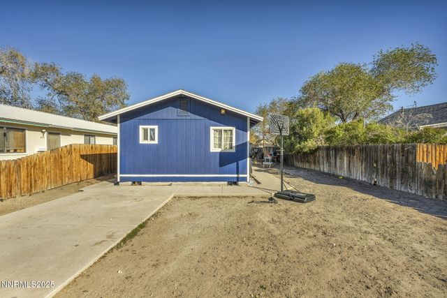 687 Douglas Street, Fallon, NV 89406