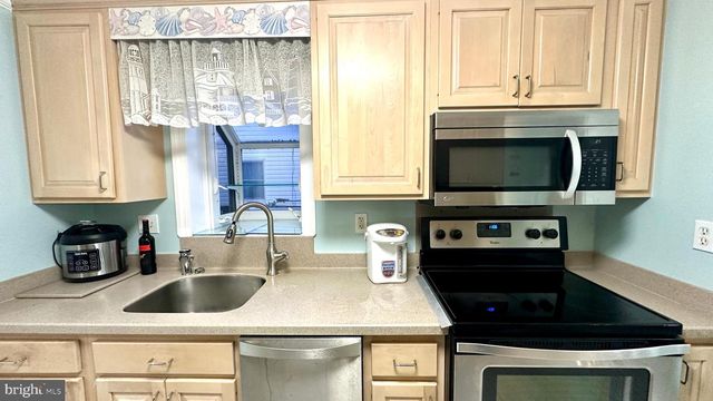 2032 KURTZ AVE, Pasadena, MD 21122