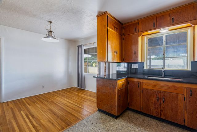 2801 Alvarado Drive NE, Albuquerque, NM 87110