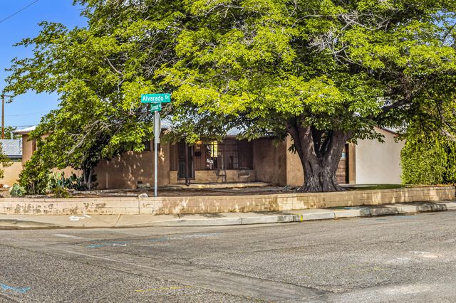 2801 Alvarado Drive NE, Albuquerque, NM 87110