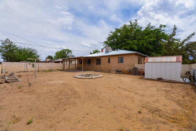 2801 Alvarado Drive NE, Albuquerque, NM 87110