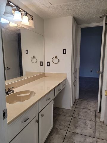 9611 Walnut Street 1206, Dallas, TX 75243