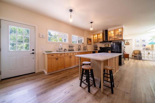 423 Nelson Rd., Scotts Valley, CA 95066