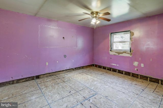 120 WAYNE AVE, Middletown, PA 17057