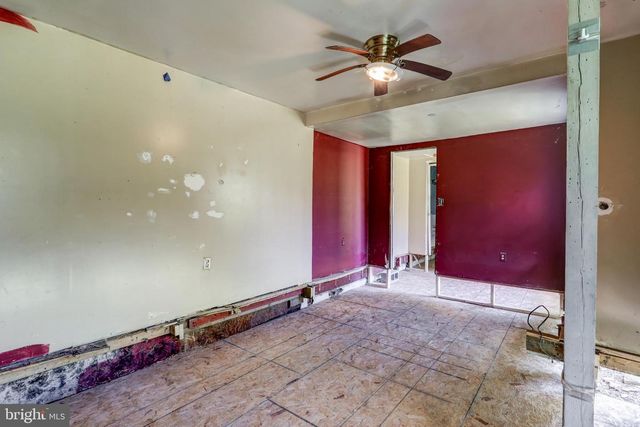 120 WAYNE AVE, Middletown, PA 17057