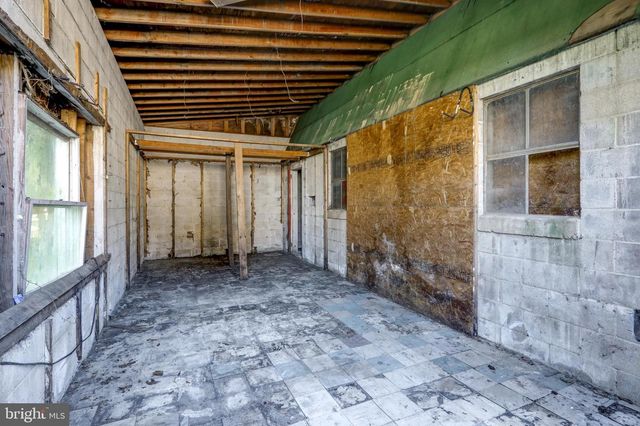 120 WAYNE AVE, Middletown, PA 17057