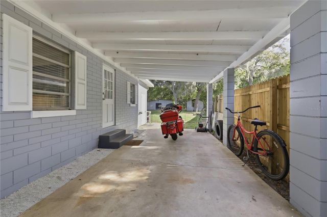 22 VIRGINIA AVENUE, Deland, FL 32724