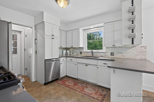 3121 Baker Park Drive SE, Grand Rapids, MI 49508