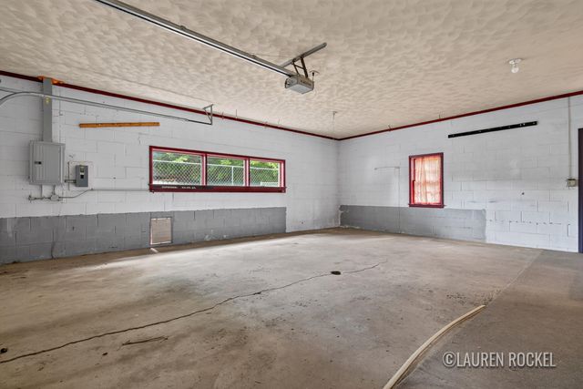 3121 Baker Park Drive SE, Grand Rapids, MI 49508