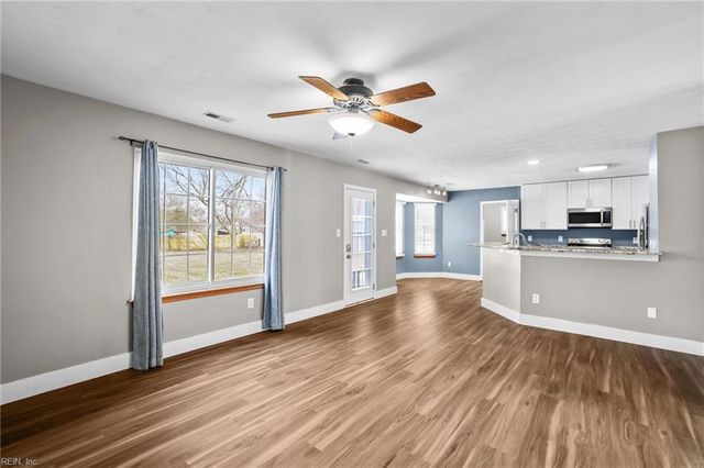 137 Kings WAY, Moyock, NC 27958