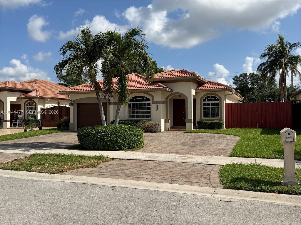 7753 NW 201st Terrace, Hialeah, FL 33015